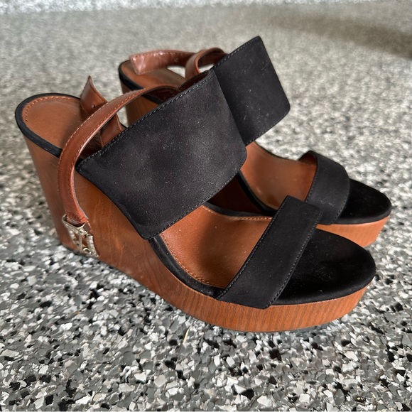 Vince Camuto Wedges - Picture 1 of 10